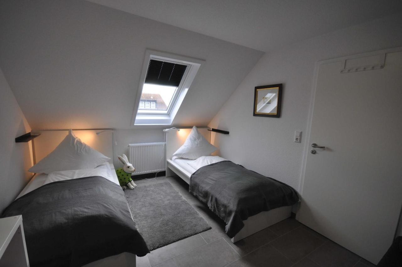 Nr 28 - Ferienwohnung Am Yachthafen Harlesiel Exterior foto